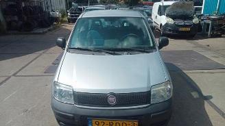 Vrakbiler auto Fiat Panda Panda (169), Hatchback, 2003 / 2013 1.2, Classic 2011/4