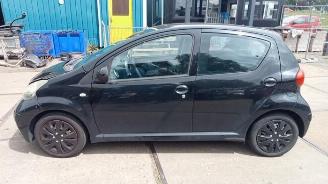 Toyota Aygo Aygo (B10), Hatchback, 2005 / 2014 1.0 12V VVT-i picture 2