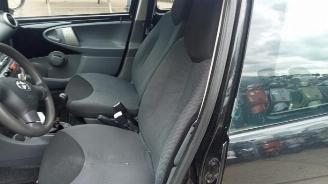 Toyota Aygo Aygo (B10), Hatchback, 2005 / 2014 1.0 12V VVT-i picture 6