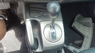 Honda Civic 4DR HYBRID picture 7