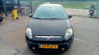 Unfallwagen Fiat Grande Punto  2011/2