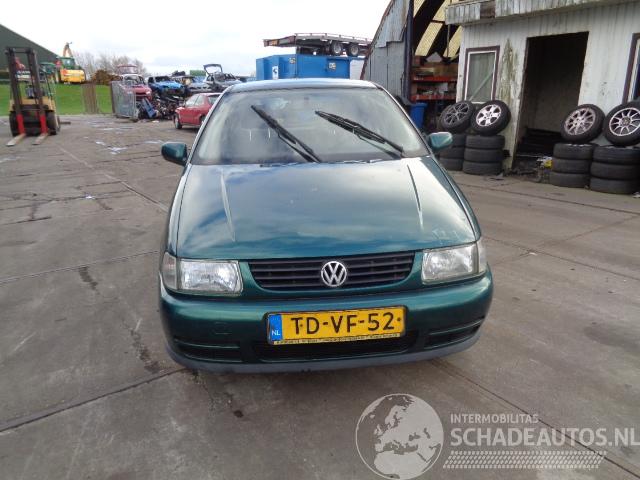 Volkswagen Polo Polo (6N1) Hatchback 1.6i 75 (AEE) [55kW]  (10-1994/10-1999)