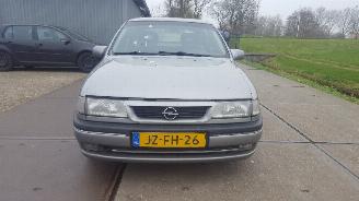  Opel Vectra Vectra A (88/89) Hatchback 1.6 i Ecotec (X16SZ) [52kW]  (09-1993/11-1995) 1995/1