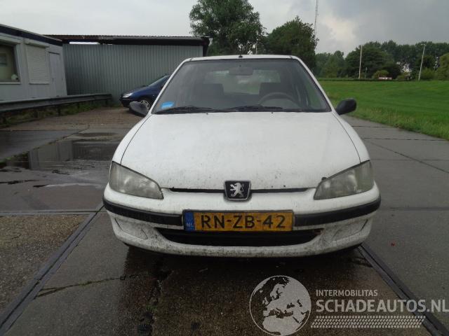 Peugeot 106 106 II Hatchback 1.5 XNd,XRd,Sketch (TUD5(VJY)) [42kW]  (04-1998/...)