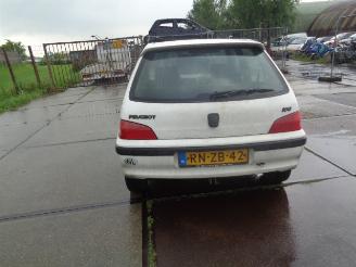 Peugeot 106 106 II Hatchback 1.5 XNd,XRd,Sketch (TUD5(VJY)) [42kW]  (04-1998/...) picture 2