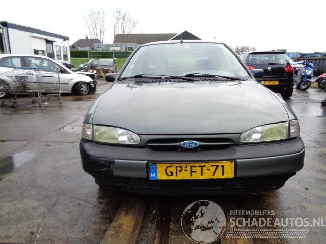 Ford Mondeo Mondeo I Hatchback 1.8i 16V (U9) (RKA) [85kW]  (02-1993/08-1996)