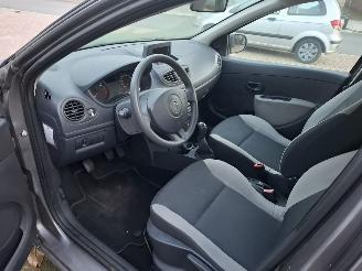 Renault Clio clio 1.2 tce GEEn SCHADE TOP auto  airco navi 112000km 5drs NAP picture 9