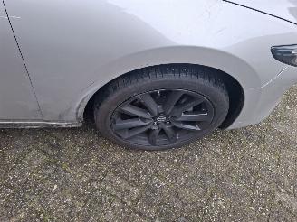 Mazda 3 New mazda 3 2.5 hybride  rijdbaar  1 spatbord spuiten vv picture 15