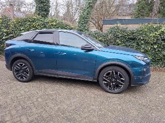 Schadeauto Peugeot 3008 NEW 3008 Hybride 2025 NL kenteken rijdend 16000km 2025/6