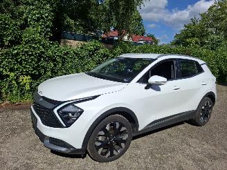 Schadeauto Kia Sportage sportage 1.6 T plug in 4x4 2024 driveable rijdend mee tenemen 2024/1