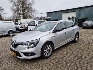 dommages motocyclettes  Renault Mégane Tce 130 Limited Navi 2018/6