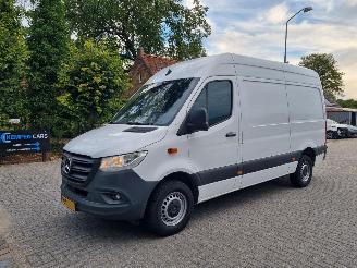 krockskadad bil bedrijf Mercedes Sprinter 317 CDI Navi Mbux Stoelverw 2023/7