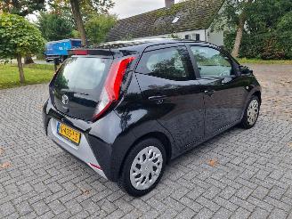 Toyota Aygo 1.0 X-Play Airco Camera picture 4