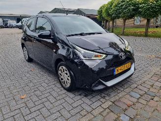 Toyota Aygo 1.0 X-Play Airco Camera picture 6