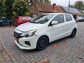 uszkodzony samochody osobowe Mitsubishi Space-star 1.2 Connect Airco 5drs 2023/5
