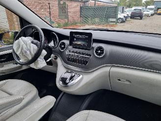 Mercedes V-klasse 250d Aut DC 4Matic AMG Line picture 13
