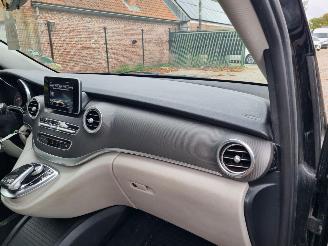 Mercedes V-klasse 250d Aut DC 4Matic AMG Line picture 14