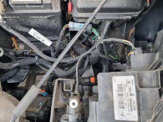 Peugeot 2008 Puretech 100 Active pack picture 10