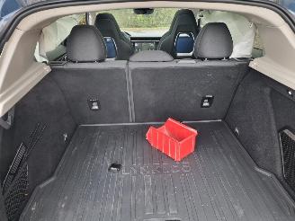 Lynk & Co 01 1.5 Plugin Hybr Pano Navi Led 647KM!!! picture 21