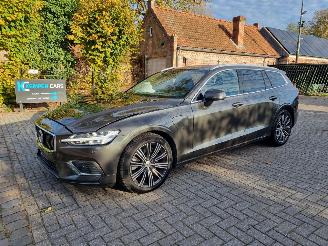 Unfallwagen Volvo V-60 T6 Plugin Hybr Navi Stoelverw. 2021/8