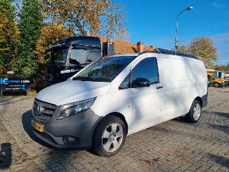 damaged passenger cars Mercedes Vito 114 CDI Aut. Lang Airco 2017/7