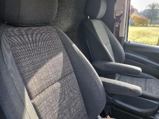 Mercedes Vito 114 CDI Aut. Lang Airco picture 13
