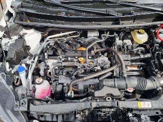 Toyota Yaris Hybrid 115 First Edition picture 9