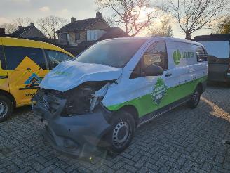 Auto incidentate Mercedes Vito 114 CDI Aut. Lang Navi Clima 2024/3