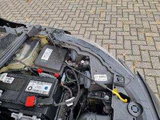 Peugeot 208 PureTech 75 Navi Airco picture 11