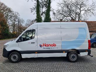 Mercedes Sprinter 317 CDI Aut L2 H2 Mbux Airco picture 2