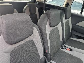 Citroën C4-picasso e-HDi 115 Aut. 7 Stoelen picture 10