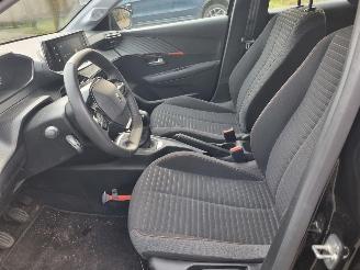 Peugeot 208 1.2 PureTech picture 15