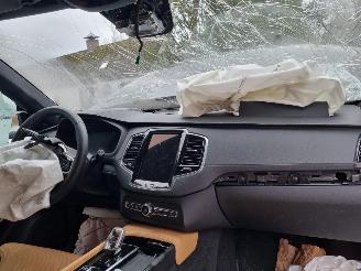 Volvo Xc-90 T8 AWD Plugin Hybr Pano VOLL picture 19