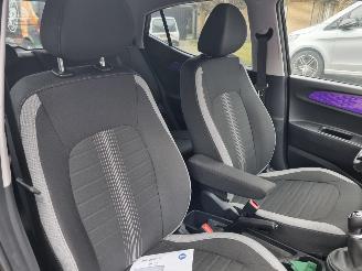 Hyundai I-10 1.0 Comfort Airco picture 14