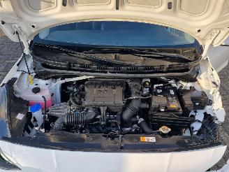 Hyundai I-10 1.0 Comfort Airco Navi picture 10