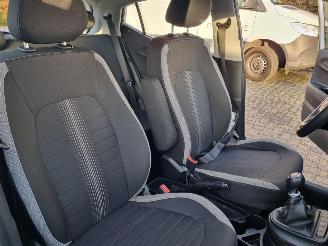 Hyundai I-10 1.0 Comfort Airco Navi picture 14