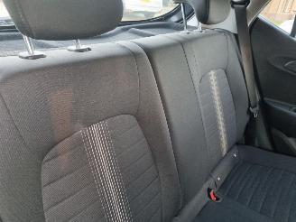 Hyundai I-10 1.0i Comfort Airco picture 10