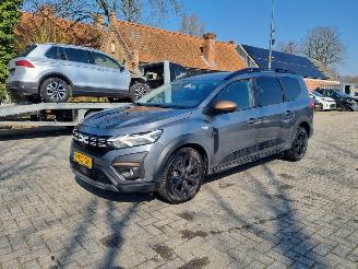 skadebil auto Dacia Jogger 1.0 TCe 110 Extreme 2024/4