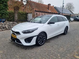 uszkodzony samochody osobowe Kia Ceed 1.0 T-GDI GT-Line Pano Navi Stoelverw. 2023/10