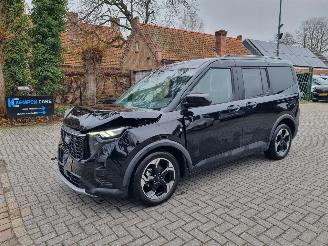 Damaged car Ford Tourneo Courier Active 1.0 Ecoboost 2024/4