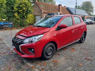 krockskadad bil auto Mitsubishi Space-star 1.2 Connect+ Airco 2025/2