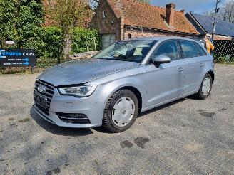 uszkodzony samochody osobowe Audi A3 2.0 TDI 110KW Clima Navi 2015/7