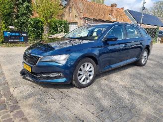 Vaurioauto  passenger cars Skoda Superb 1.5 TSI Bussines Navi Stoelverw. 2022/5