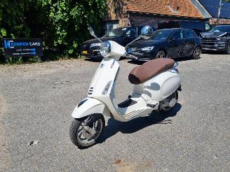  Vespa  Primavera 50 2021/4