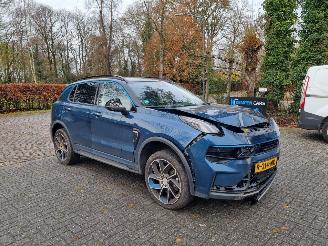 Vaurioauto  passenger cars Lynk & Co 01 1.5 Plugin Hybr Pano Navi Led 2022/5