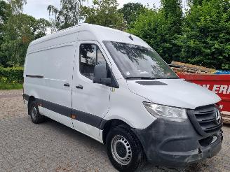 krockskadad bil bedrijf Mercedes Sprinter 315 CDI L2 H2 Airco 2022/6