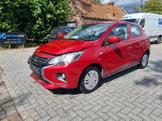 Damaged car Mitsubishi Space-star 1.2 Connect+ Airco 2025/2
