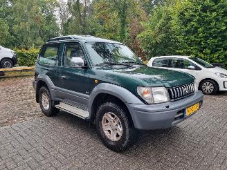 damaged passenger cars Toyota Landcruiser 3.0 TD VAN Airco Marge 1997/5