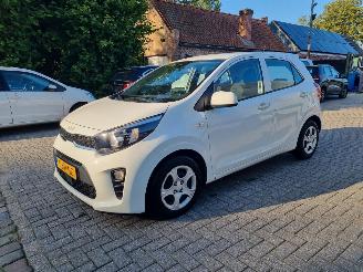 krockskadad bil auto Kia Picanto 1.0 DPI Airco 2023/8