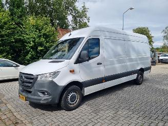Vaurioauto  passenger cars Mercedes Sprinter 317 CDI MAXI Mbux Airco 2023/8
